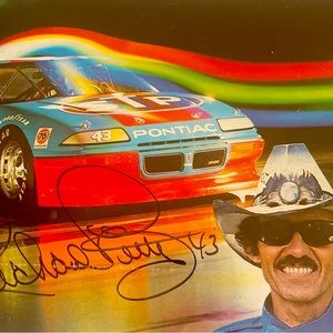 NASCAR Richard Petty Autographed Photo w/ PSA Authentication Letter